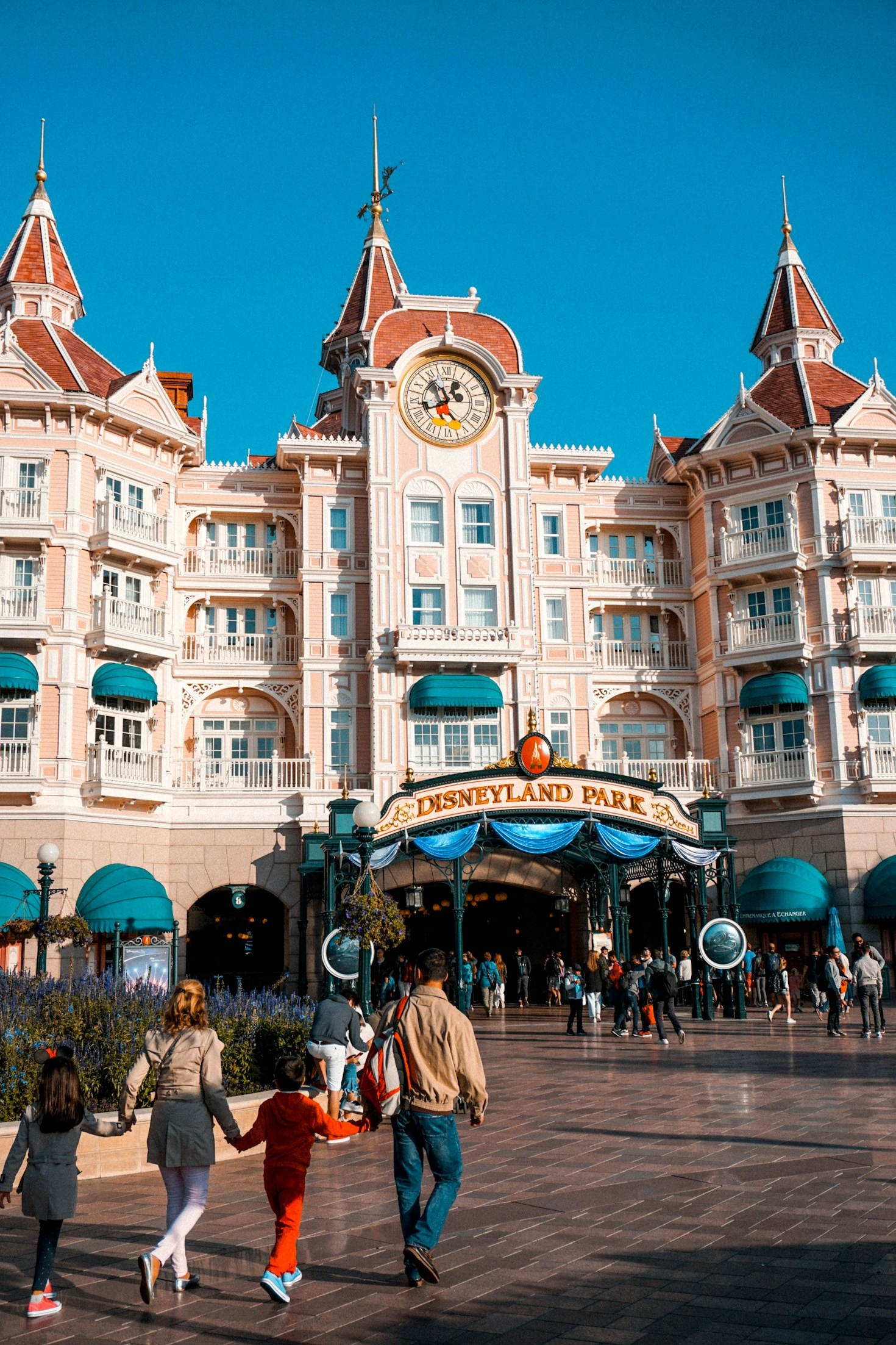 Disneyland Paris Meal Plans Explained: Are They Worth the Money?